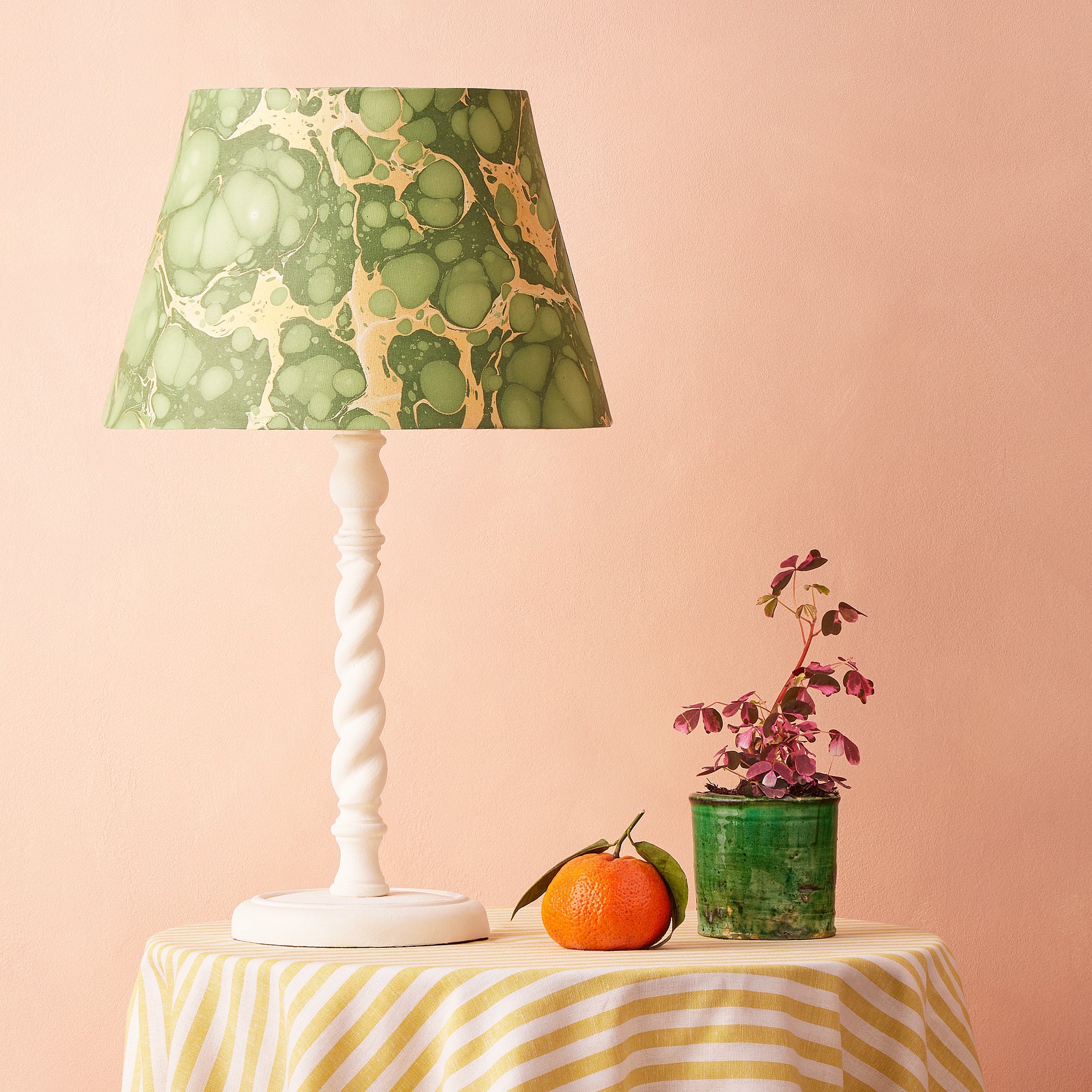 Holly table lamp in distressed white