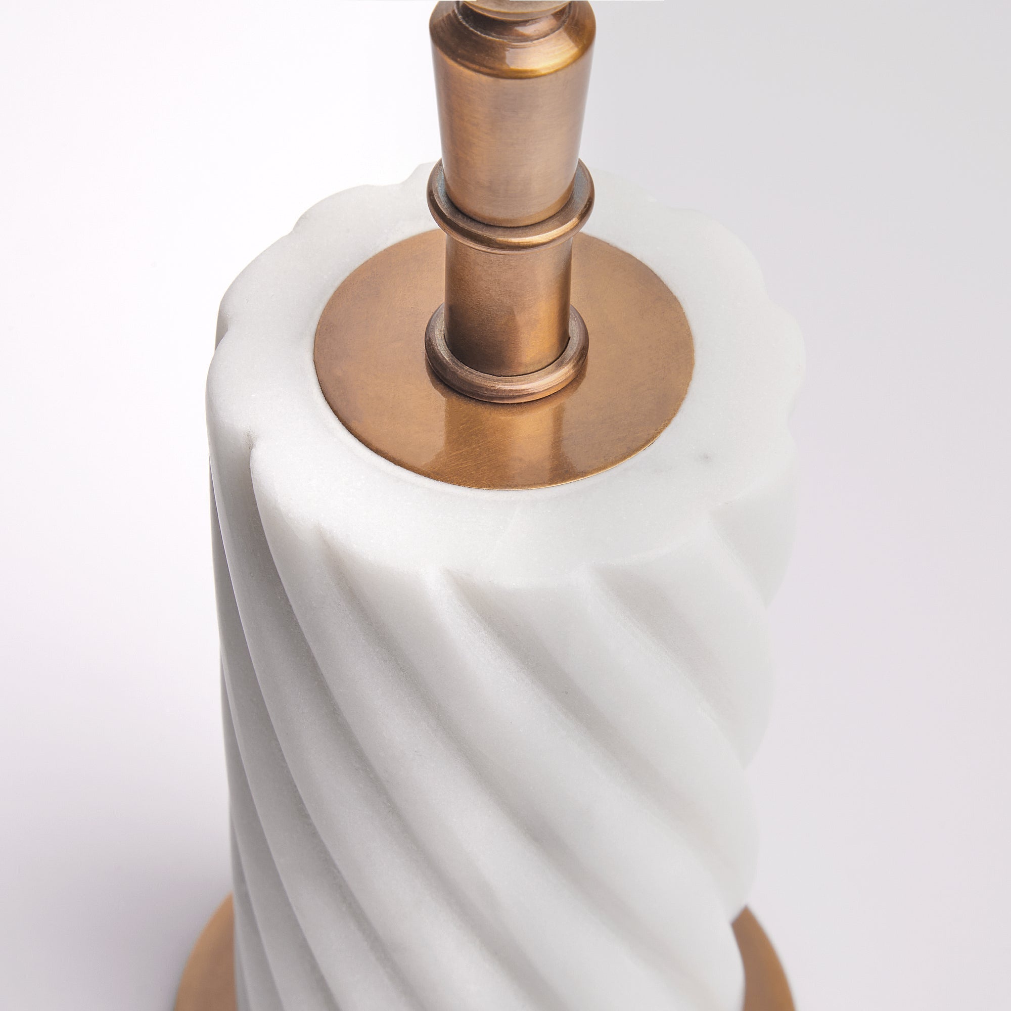 Milo table lamp in white marble