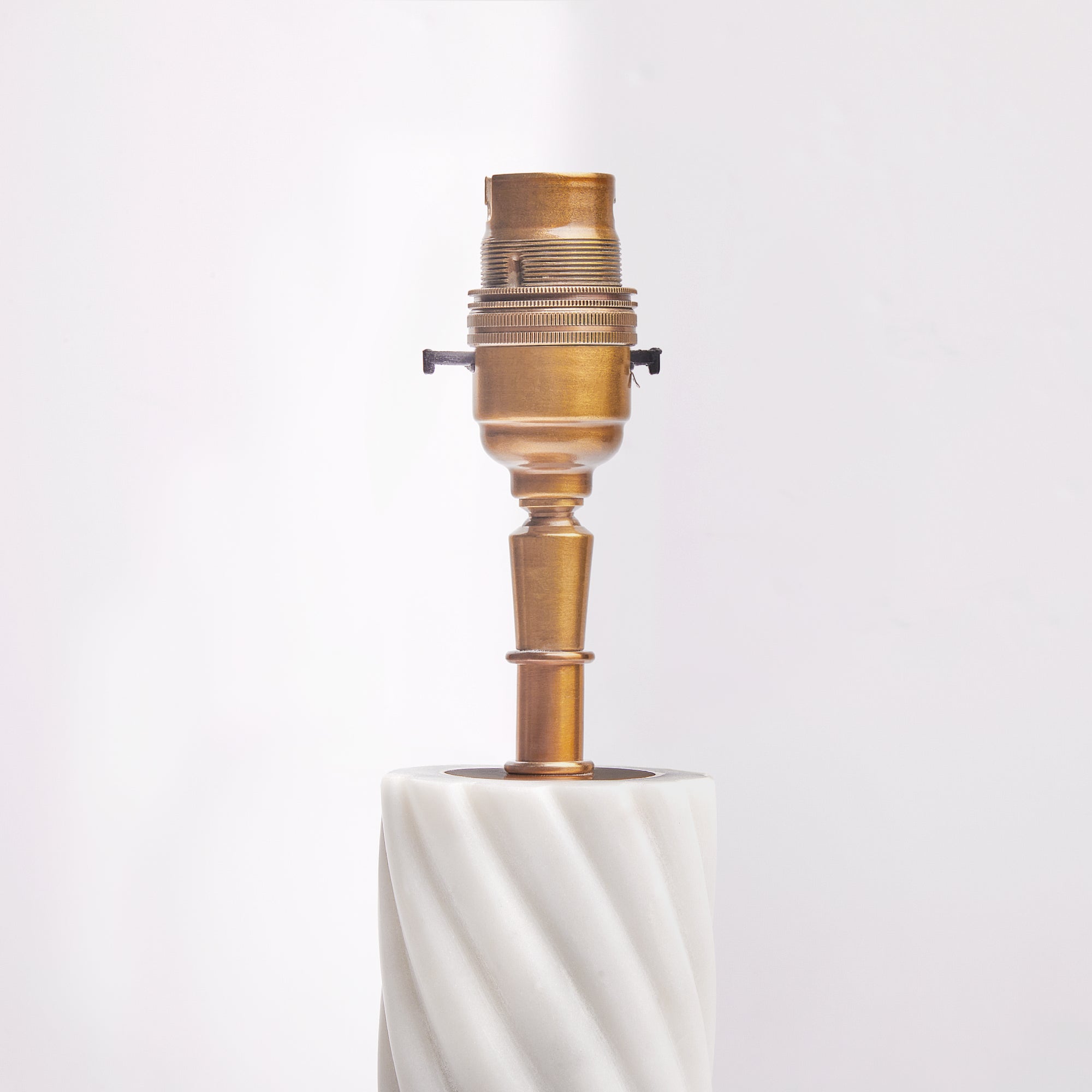 Milo table lamp in white marble