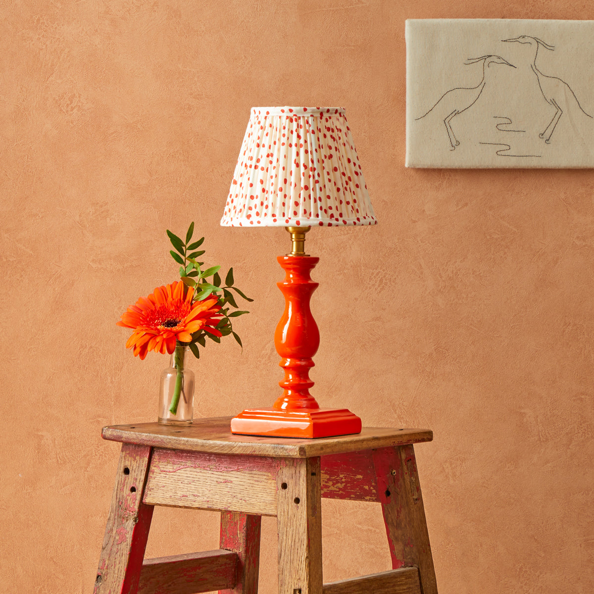 Wilma table lamp in orange