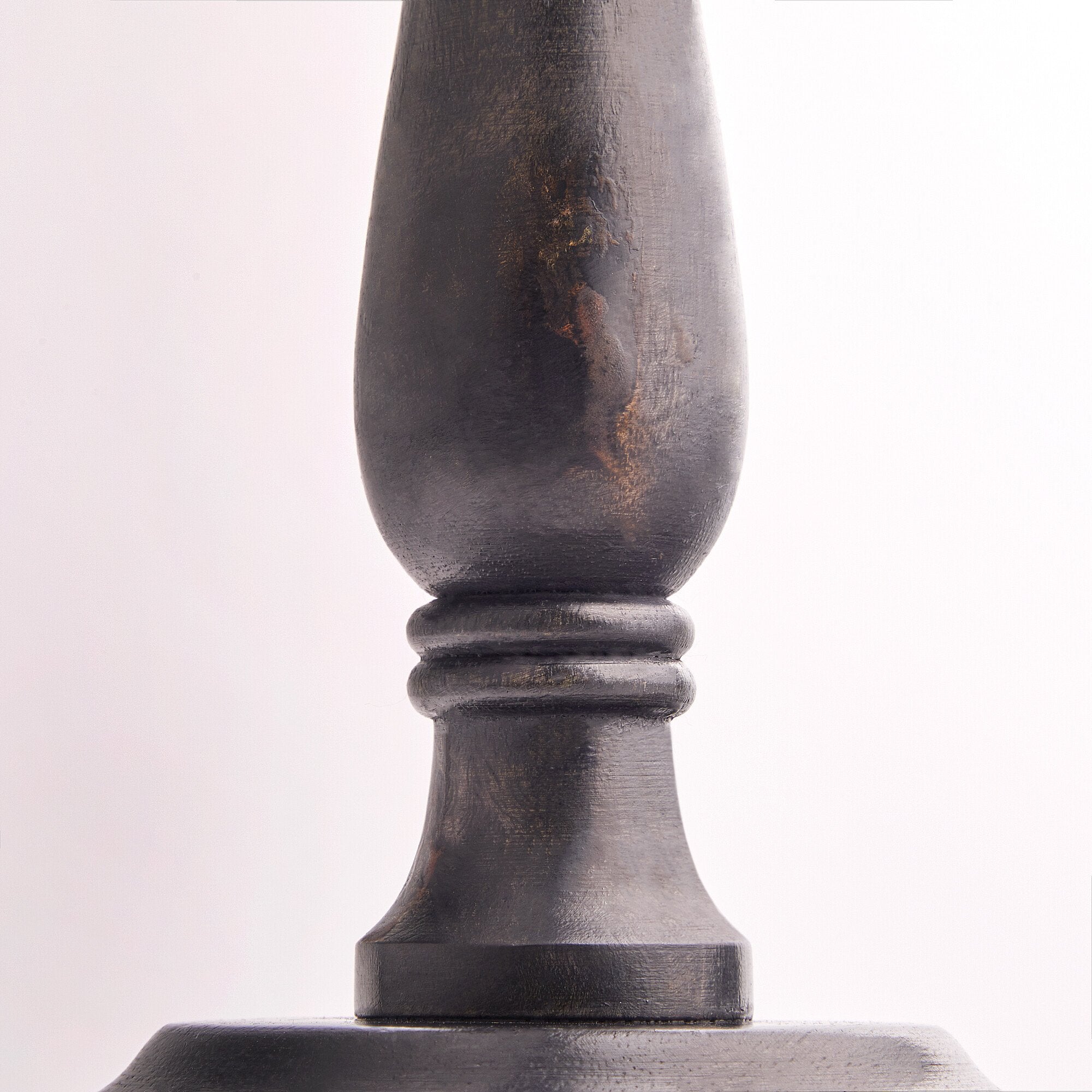 Daisy table lamp in ebony