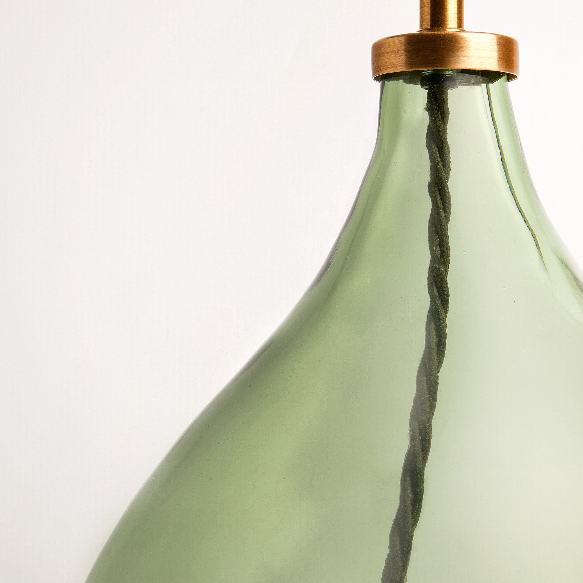 Kardish table lamp in green glass