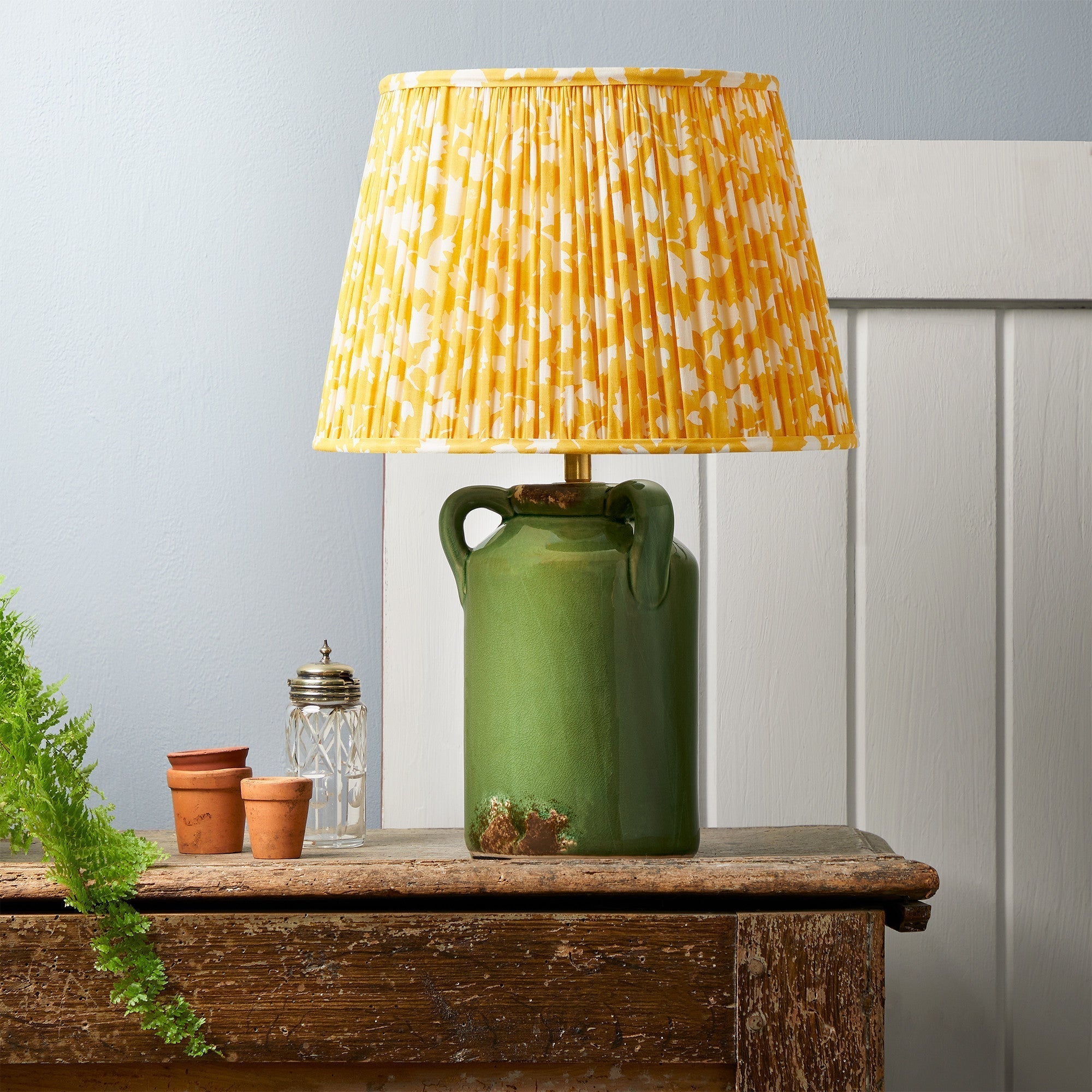 Rufus Table Lamp in Green