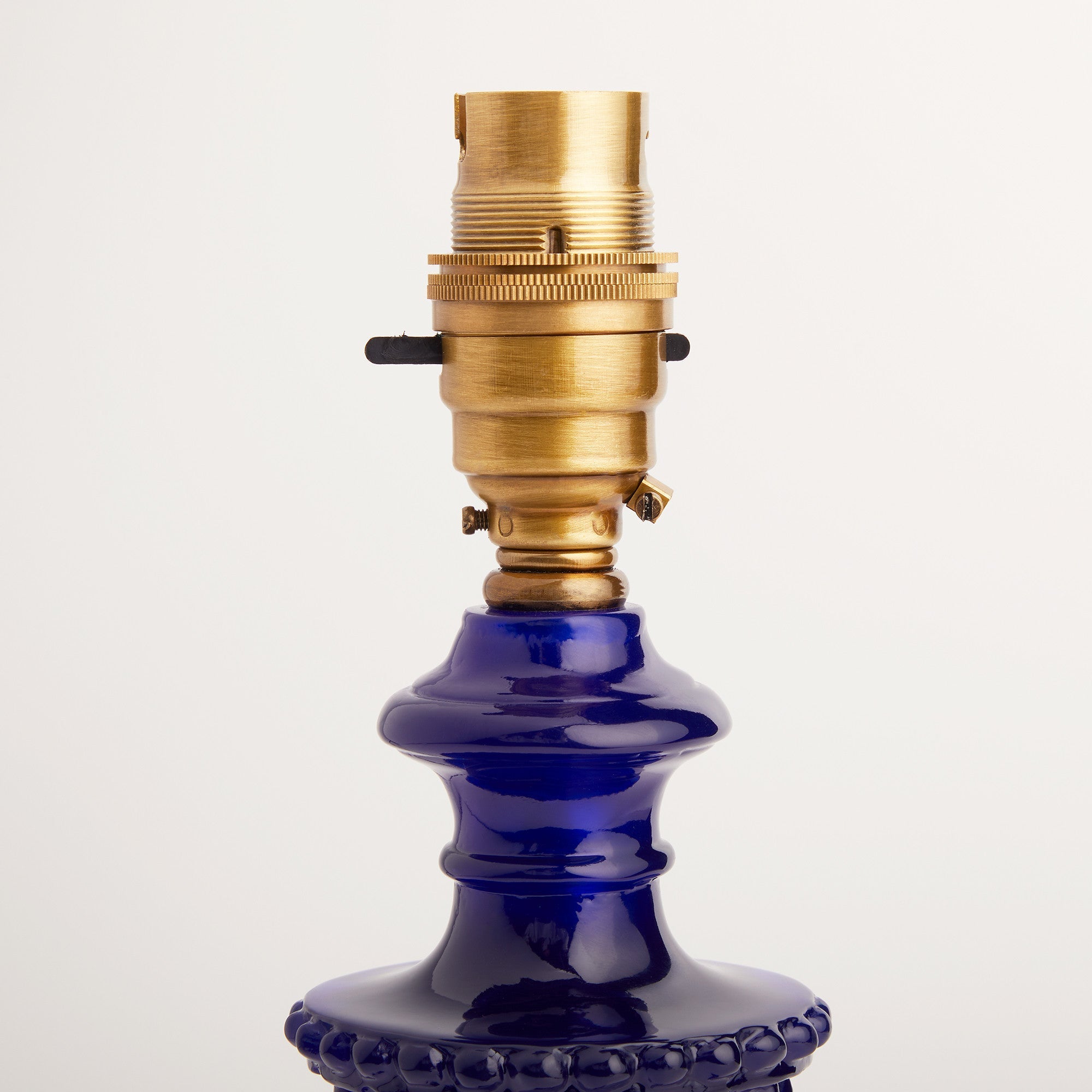 Urnie bedside lamp in blue resin