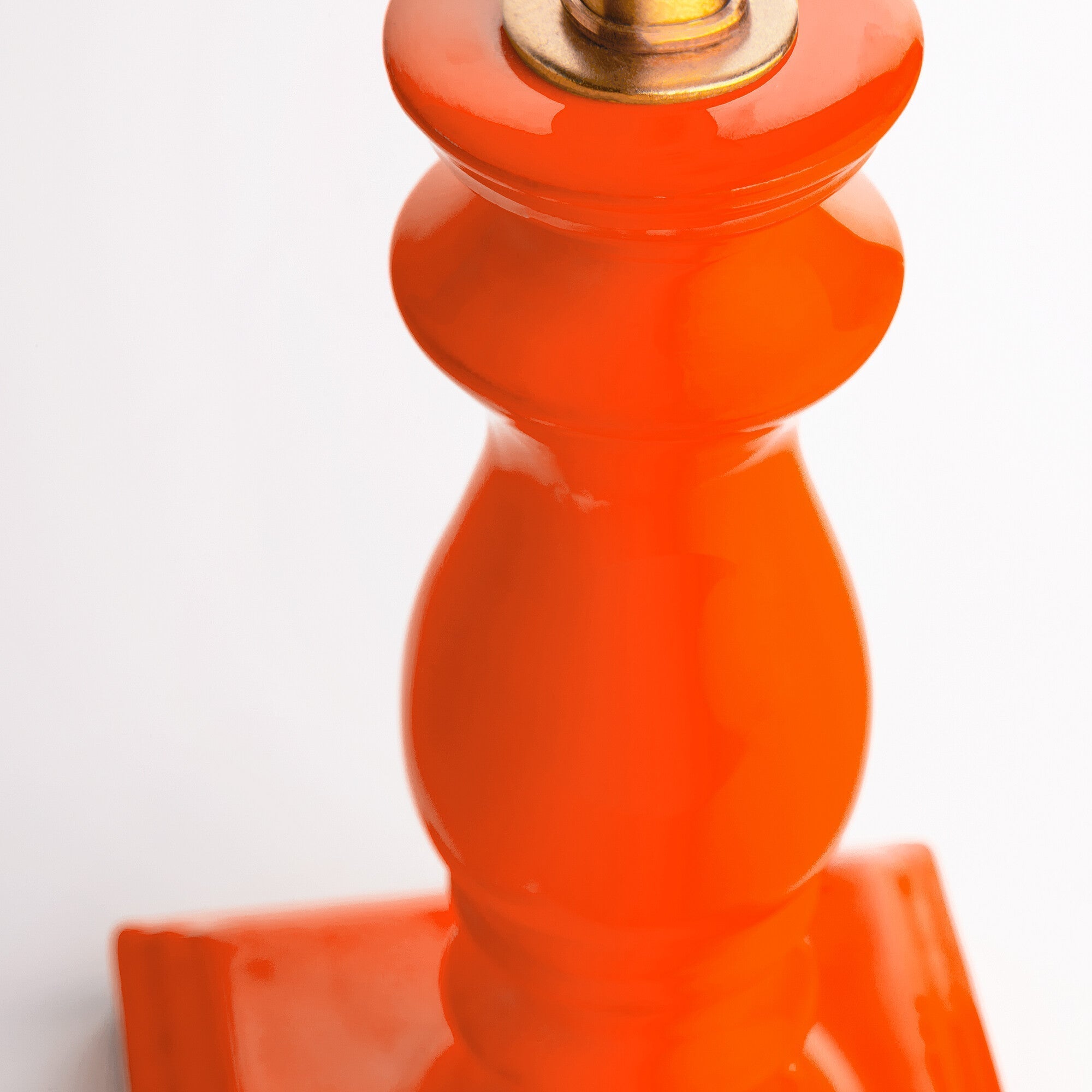 Wilma table lamp in orange
