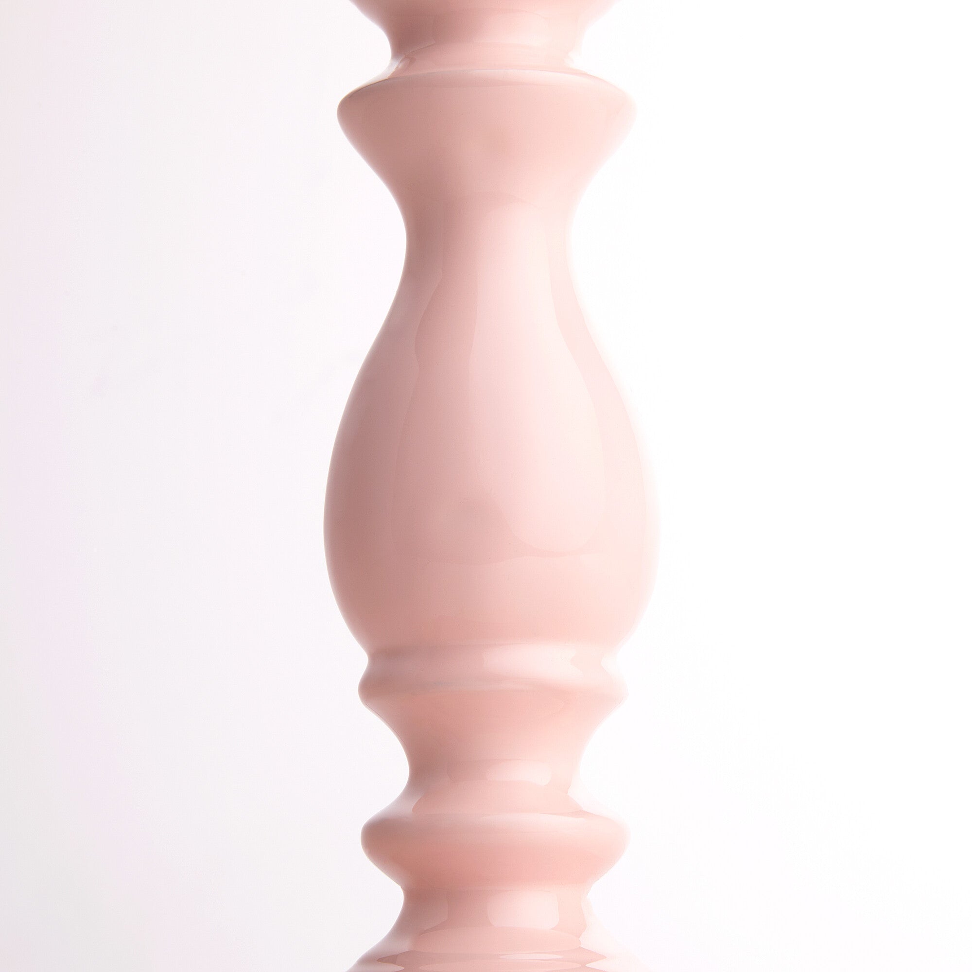 Wilma table lamp in pale pink